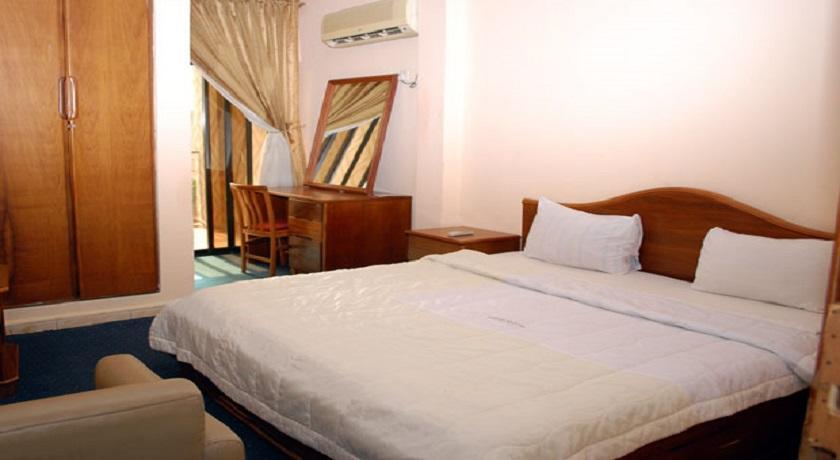 Royal Marble Hotel Benin Экстерьер фото