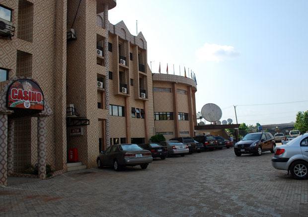 Royal Marble Hotel Benin Экстерьер фото